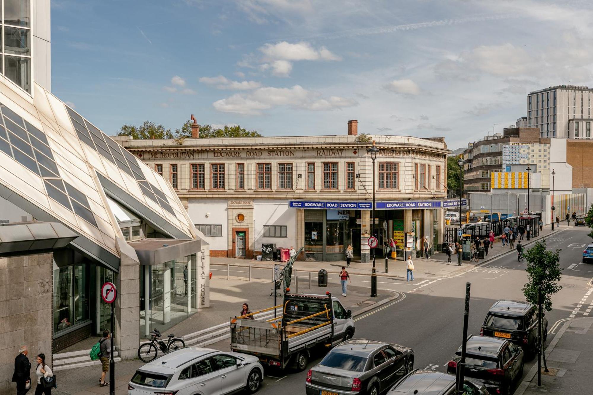 Superb Apartments Opposite Edgware Road Station London Bilik gambar