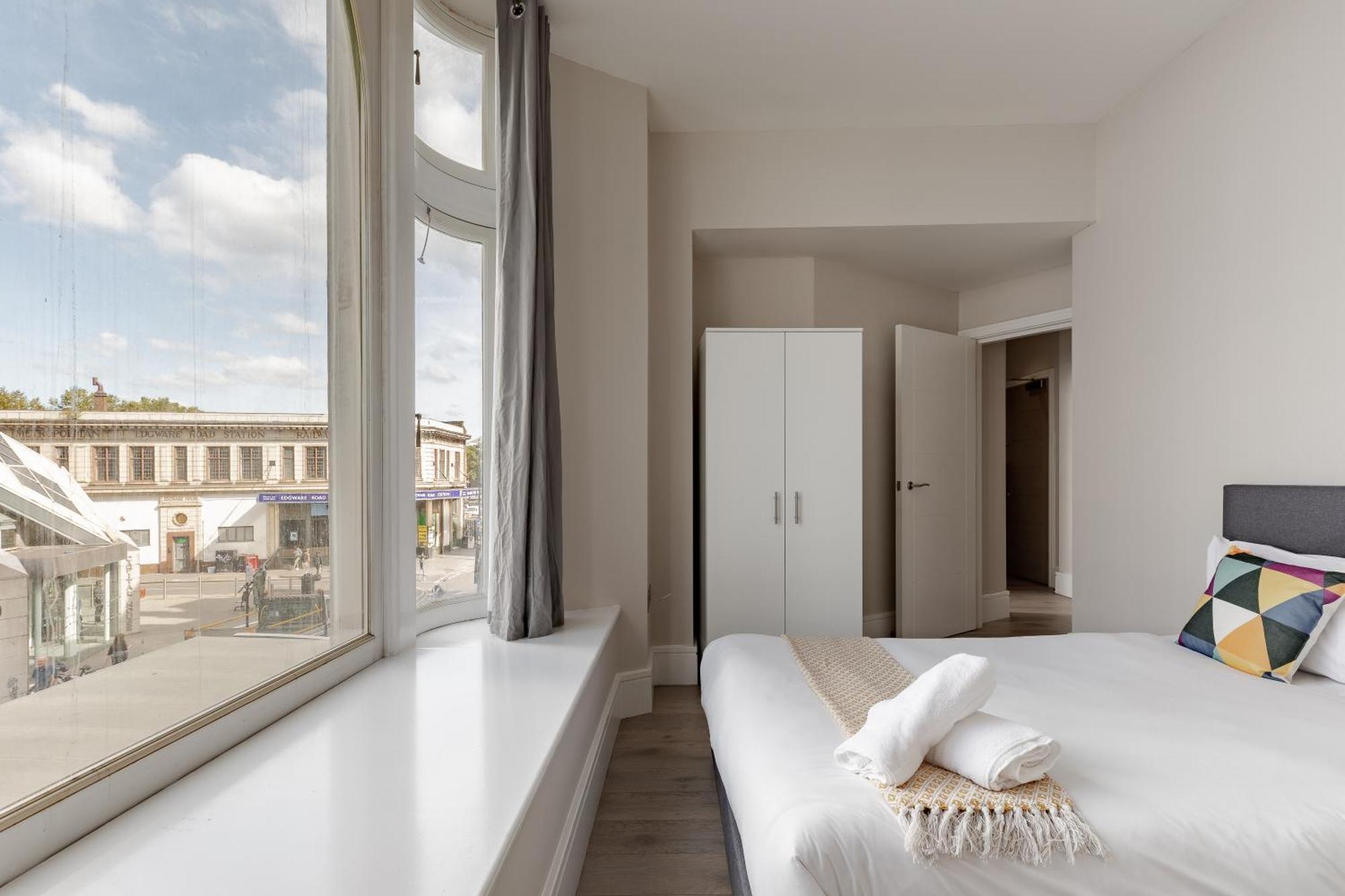 Superb Apartments Opposite Edgware Road Station London Bilik gambar